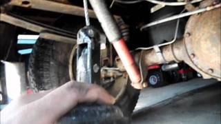 How to Remove Spare Tire on a Chevy Silverado