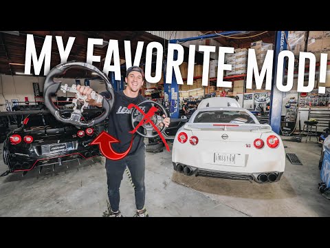 R35 GTR Gets CRAZY CARBON FIBER DIGITAL STEERING WHEEL!