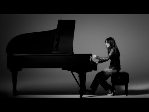 Angela Aki "Konosekai no achikochini" Music Video