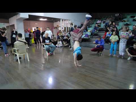 kids pro bboy AndyBond vs БРОдяга - "ALL OPTION" break dance battle