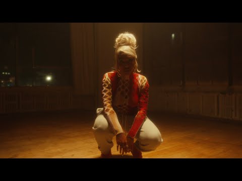 Yaya Bey - 'chasing the bus' (Official Video)