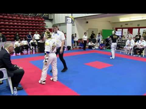 Giulia Cavallaro v Andrea Busa Pointfighting Cup 2017
