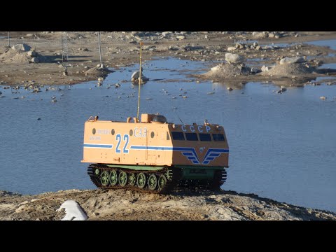 Kharkovchanka snow cruiser (Mk 404); inside tour
