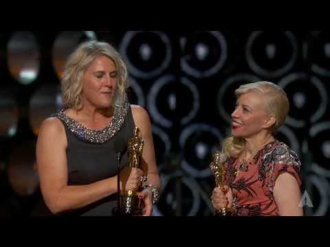 Thumbnail of the video: "The Great Gatsby" winning the Oscar® for Production Design