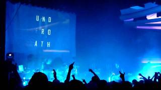 Underoath - Anyone Can Dig A Hole But It Takes A Real Man To Call It Home 07/31/10: Hollywood, CA