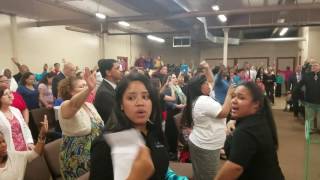 Cuando le adoras; Reymond y Sasha