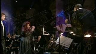 Quincy Jones, Chaka Khan & Simply Red live - Everything Must Change