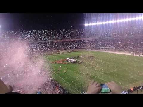 "Recibimiento a cavenaghi" Barra: Los Borrachos del Tablón • Club: River Plate