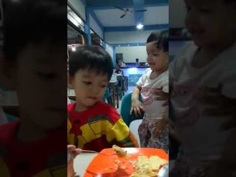Saat Abang dan adek masih akur...