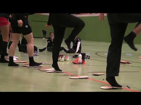 Pedalo® Fußtrainer - Übung: Aktivierung Fußabdruck