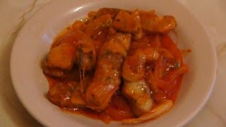 Щука в майонезе с луком и морковью