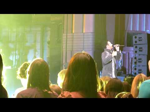 Don’t Stop Believin’ JC Chasez solo Matthew Morrison Concert