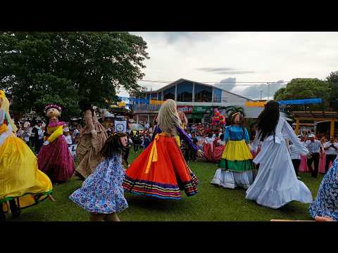 Tercer Festival de Chatonas en San Francisco, Petén.