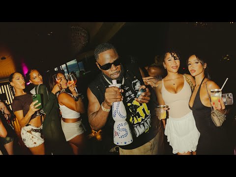 I HOSTED A PARTY IN THE MOST EXCLUSIVE CLUB IN LONDON (VLOG)