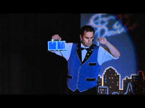 Mein Zauberonkel -- der Würfelkasten in Enzo Paolos poetischer Version