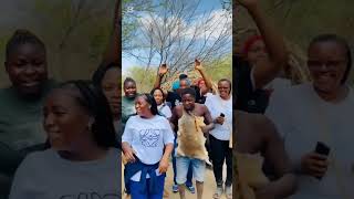 Download lagu Chaba knows dancing, that's nice move 👍 👌 😄 #dance #africa #love #greenscreen #screentearing #frame mp3