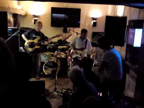 Silver Angel Band are Tommy Pope, Steve White & Steve Strain.MP4