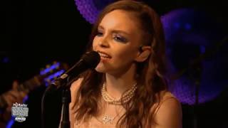 CHVRCHES Graffiti live in studio. Acoustic/stripped down version