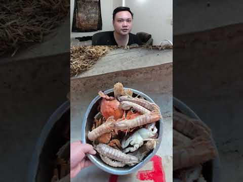 chú bò này lại thích ăn hải sản