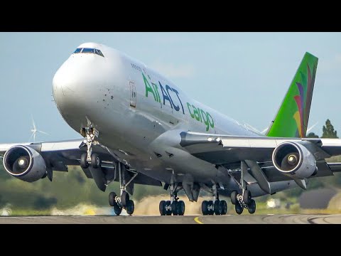 90 LANDINGS & TAKEOFF`s in 60 MINUTES - BOEING 747, A330, A380 ... (4K)