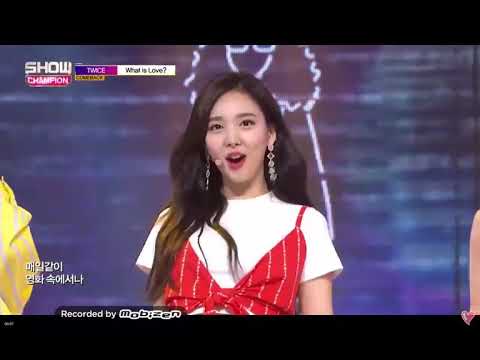 Show Champion EP.266 TWICE - What Is Love? (2X)