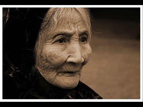 Thể hiện bởi Tố Ny