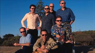 Hunters &amp; Collectors - Everything&#39;s On Fire (1986)