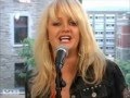 BONNIE TYLER --- LOUISE (LIVE ACOUSTIC)