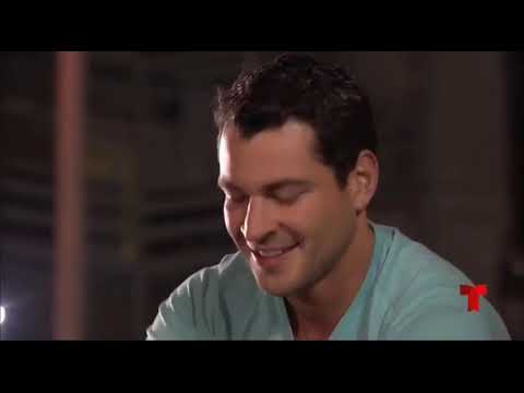 Nazira y Pablo en la moto - Parte 1/3 - El Clon Telemundo