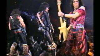 Kiss - Under The Gun (live Cobo Hall 1984)