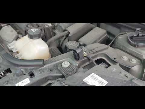 MINI Countryman 2012 HID Xenon headlight replacement