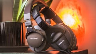 Video thumbnail for Behringer BH470 vs Sennheiser HD280 Pro MK2 by Tech Raccoon