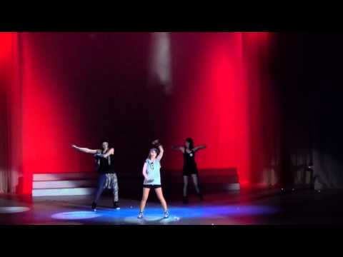 IdolCon 2012(09.03.2012) - Emnily feat.Pavlin inc. feat. Big VIP - Kim Ah Joong - Maria, Intro