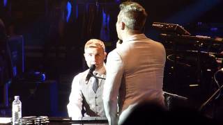 Gary Barlow (with Robbie Williams) - Eight Letters - RAH (2012)