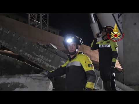 Vigili del Fuoco di Siena al cantiere di Firenze crollato