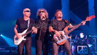 CHICKENFOOT . DOWN THE DRAIN . I LOVE MUSIC . SARC65