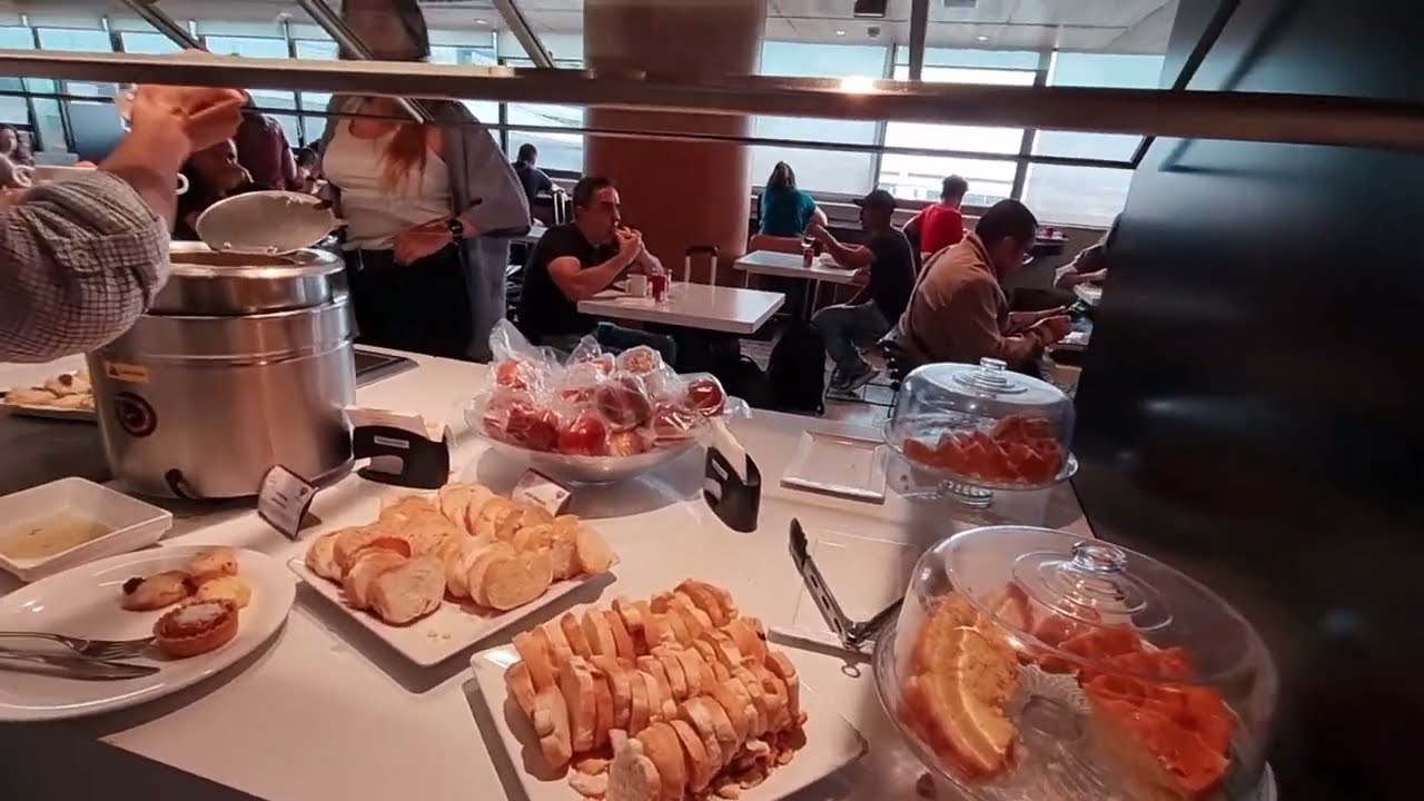 GOL Domestic Premium Lounge thumbnail