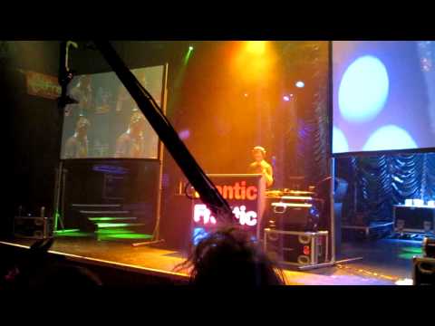 Phil Reynolds@Frantic 13th Birthday 2010