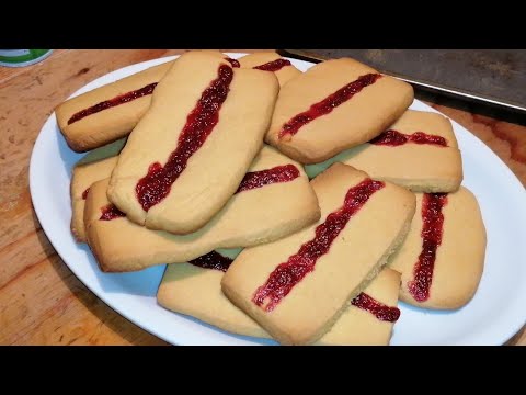 Strawberry bars like Marinela's, soft and moist like the originals
