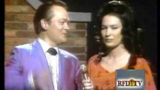 Loretta Lynn - Harper Valley P.T.A. (2)