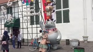 Ornamen Asian Games 2018 di Kota Tua Dimanfaatkan Pengunjung untuk Berfoto
