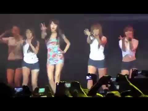120210 • HyunA "Bubble Pop" + 2YOON (JiYoon & GaYoon) "Blow" @ United Cube Brasil