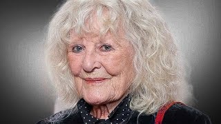 She Shows It All – Petula Clark Will Leave You Speechless!