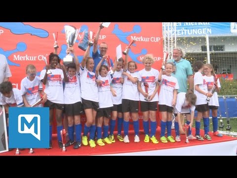 Merkur CUP 2015 - Finale der Mädchen: FFC Wacker München holt den Hattrick