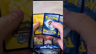 The betrayal is too much to handle #pokemon #pokemoncards #pokemontcg#packopening #pokemonpulls
