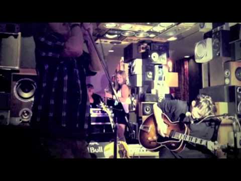 The Bicycle Thief (Bob Forrest & Josh Klinghoffer) - Boy At A Bus Stop - Live Reunion 2013