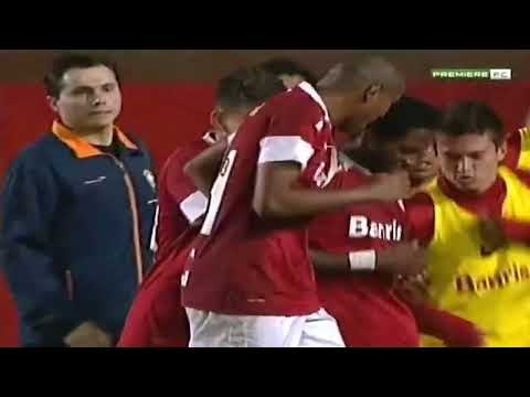 INTER 3 x 0 ATLÉTICO-MG - 10/10/2012 - BRASILEIRÃO