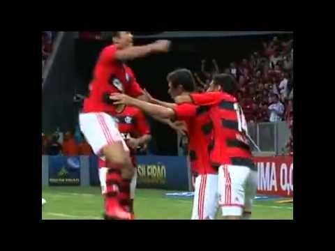 Flamengo 2 x 2 Coritiba pelo Campeonato Brasileiro 06/07/2013