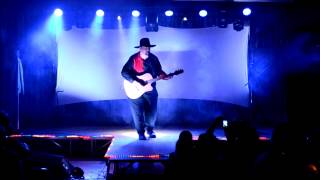 The Thunder Rolls Live