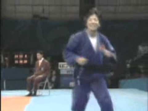 JUDO 2006 Asian Games: Kum Ae An (PRK) - Bundmaa Munkhbaatar (MGL)